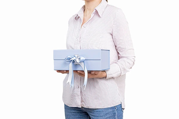 Luxury Rigid Magnetic Closure Gift Box With Dual Ribbons
